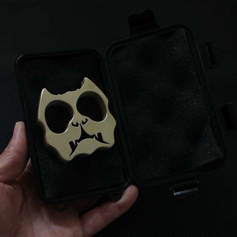Chunky Brass Double-Hole Dog Design Outdoor Tool