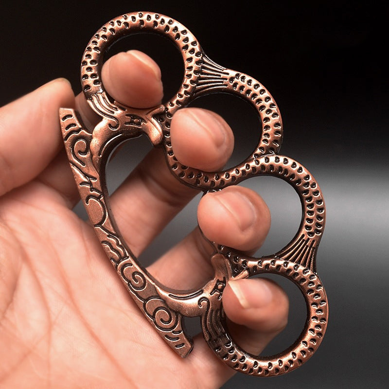 EDC Outdoor Tool with Medusa Pattern and Portable Design