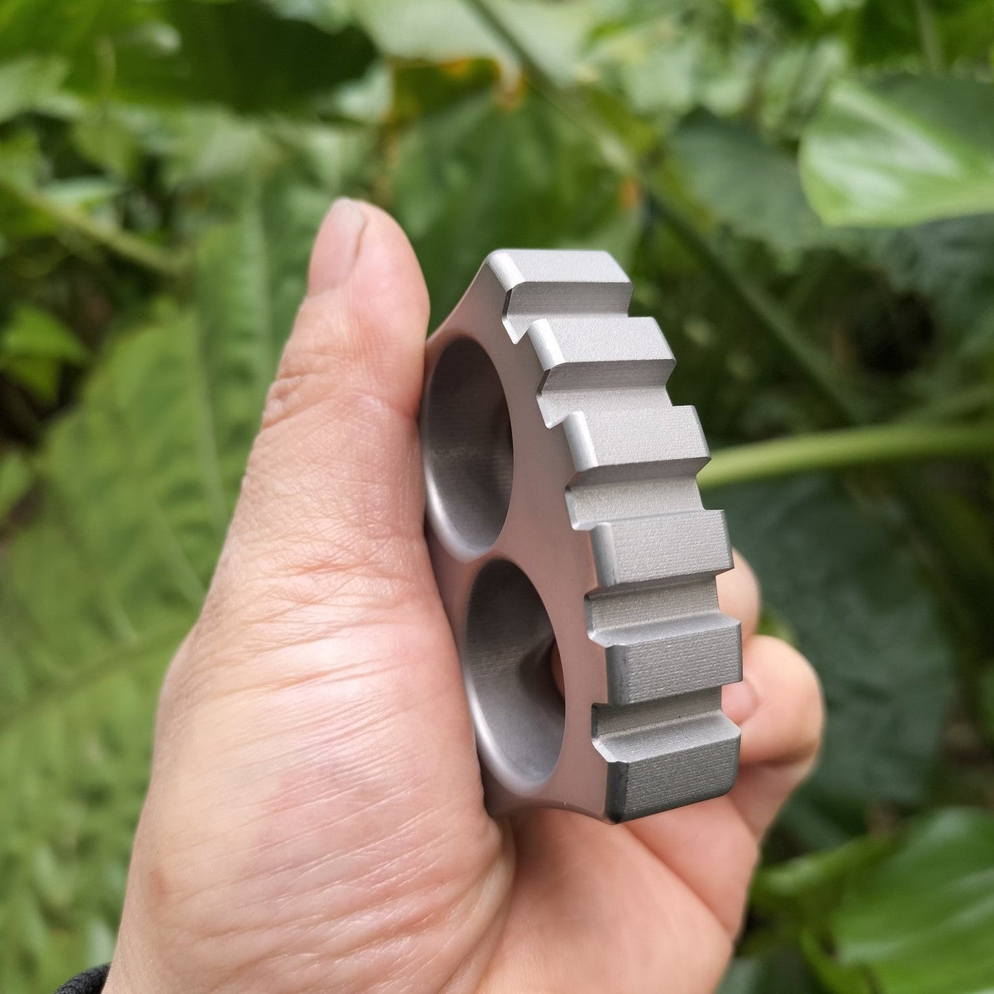 Thick Body Two-Hole Portable EDC Tool