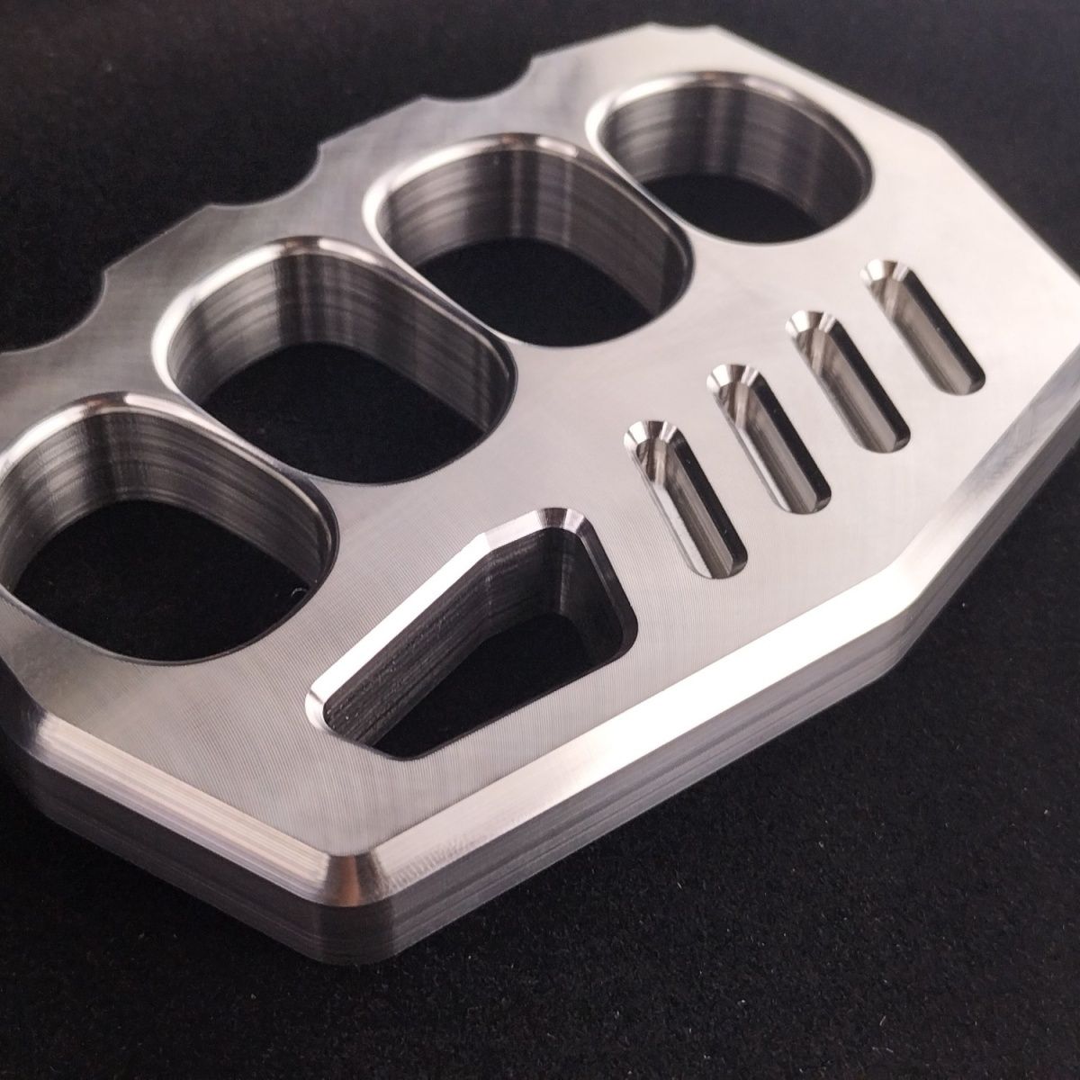 Large-Hole Rope Steel Carry Tool for Outdoor Use