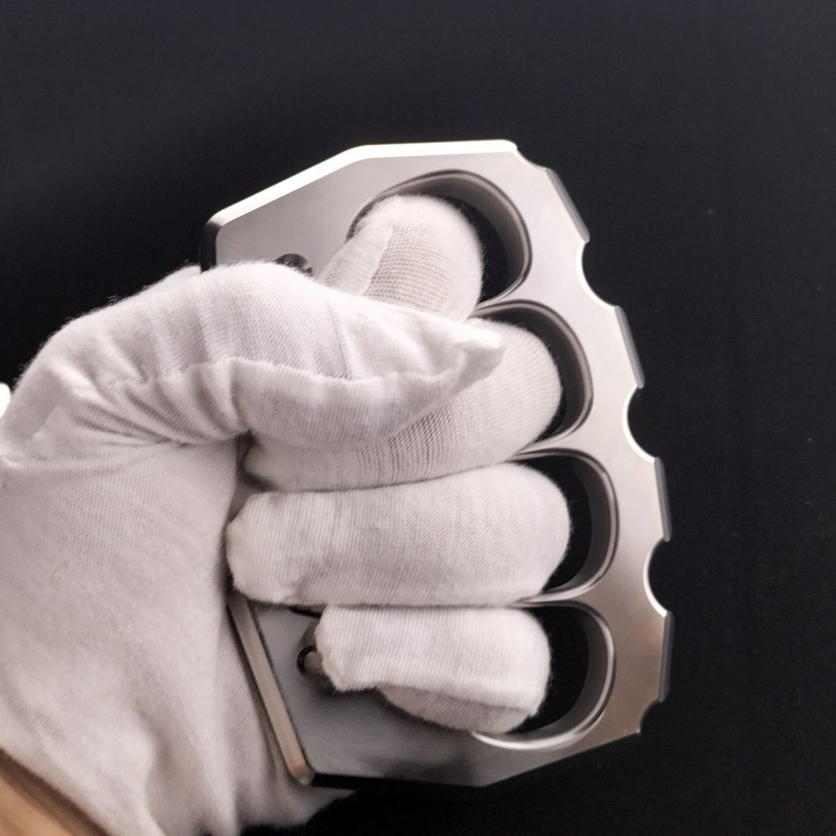 Large-Hole Rope Steel Carry Tool for Outdoor Use