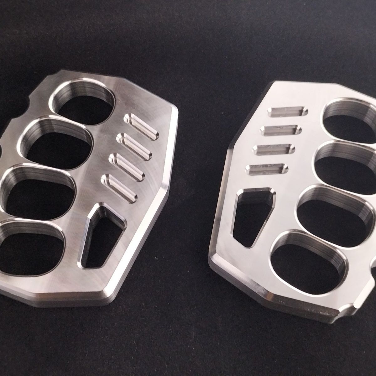 Large-Hole Rope Steel Carry Tool for Outdoor Use