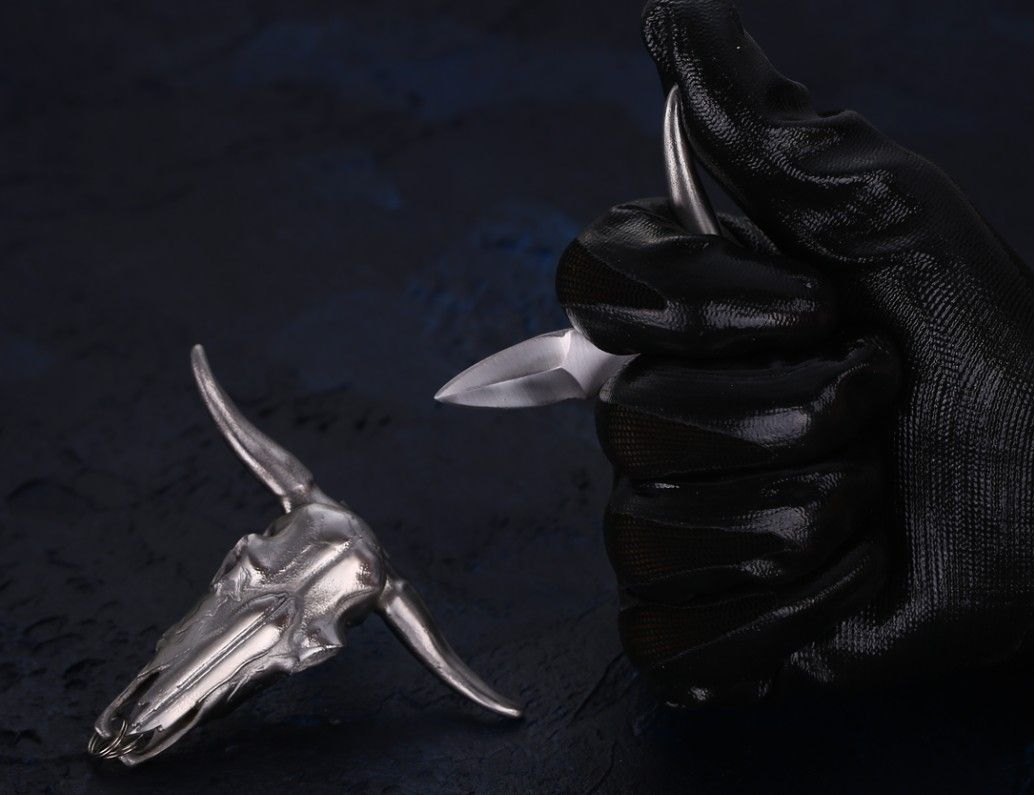 Small Bullhead Pocket Keychain Charm for Backpack EDC Tools