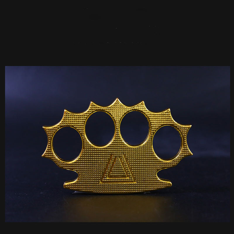 Four-hole Zinc Alloy Lightweight Outdoor Tool for Easy Carrying