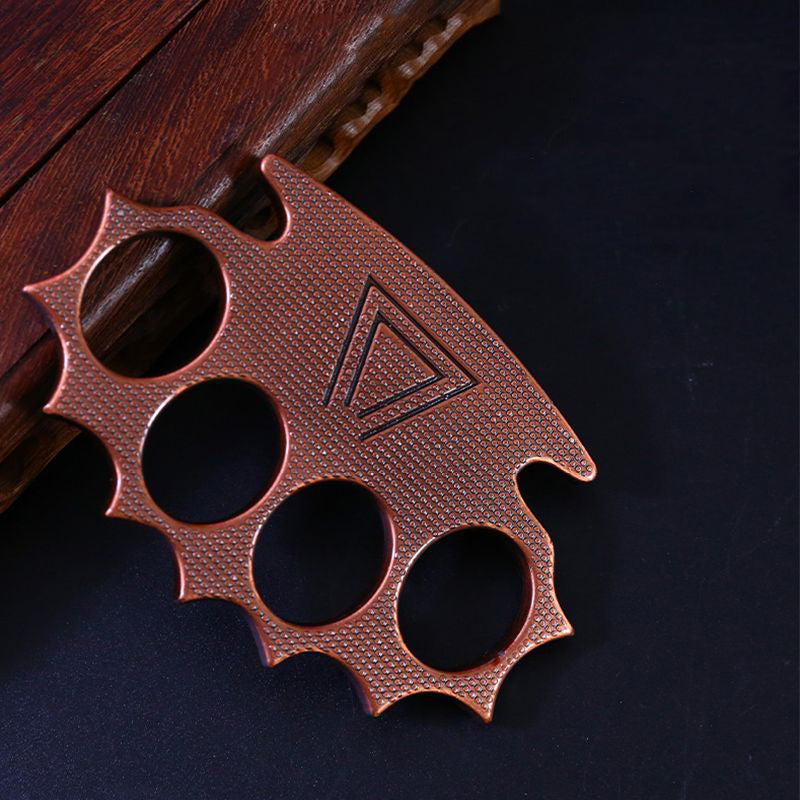 Four-hole Zinc Alloy Lightweight Outdoor Tool for Easy Carrying