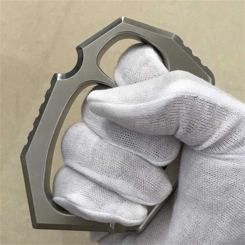 Large Irregular Rope Hole 304 Steel Outdoor Utility Tool