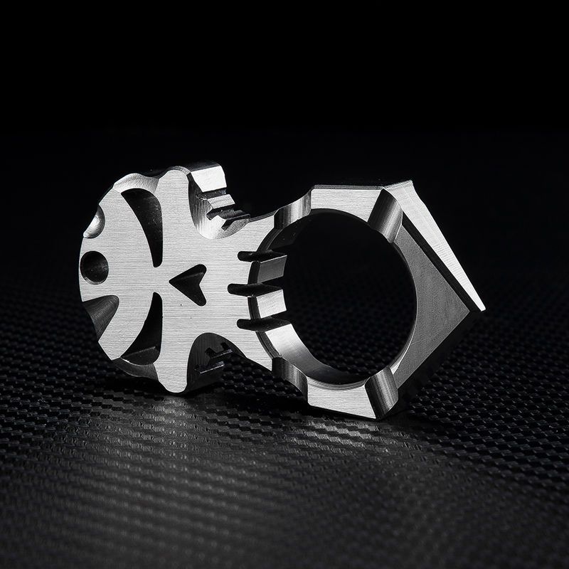 Portable Mini Titanium Skull Outdoor EDC Keychain Tool and Decoration