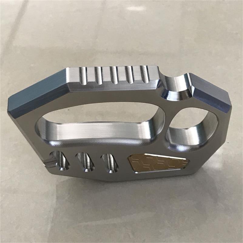 Large Irregular Rope Hole 304 Steel Outdoor Utility Tool