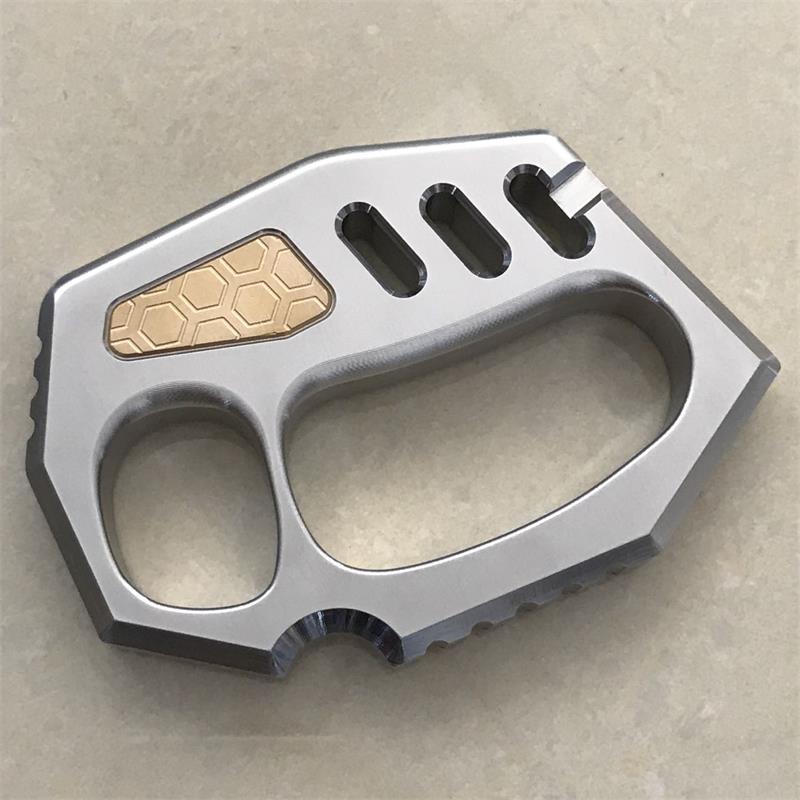 Large Irregular Rope Hole 304 Steel Outdoor Utility Tool