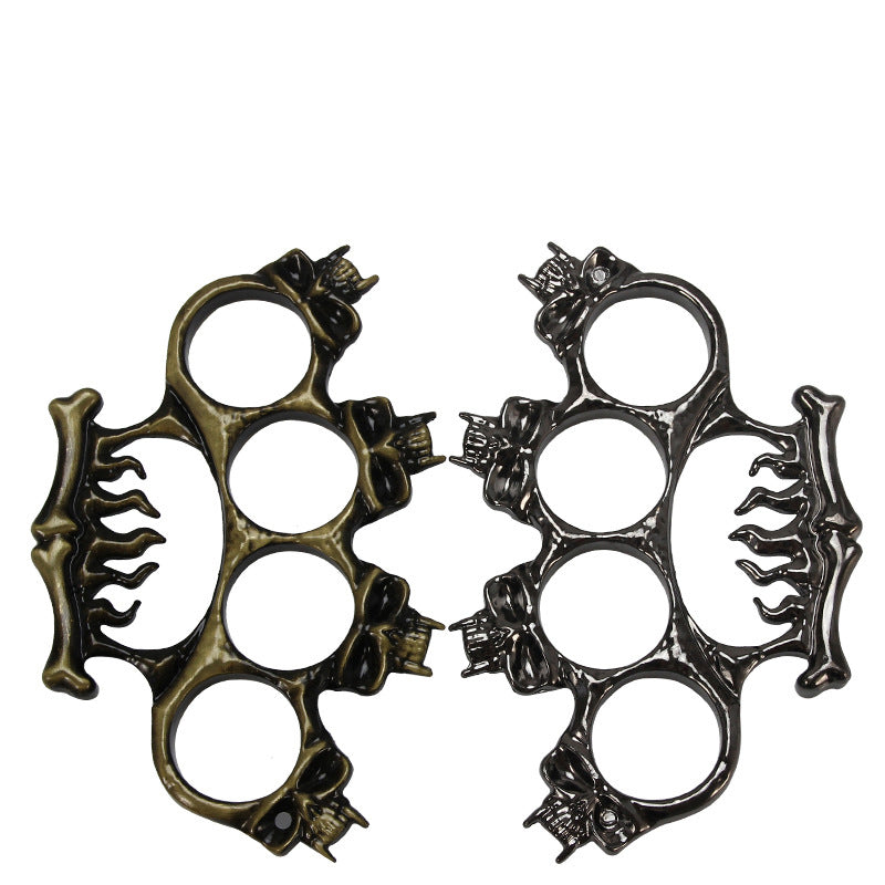 Flame Skull Design Four-Hole Outdoor Tool Made of Zinc Alloy