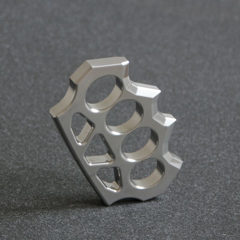 Outdoor Tool with Large Hole in 304 Steel Grass Pattern Design