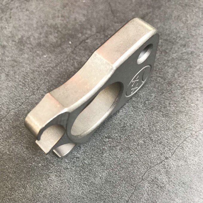 Titanium Alloy One-Finger Tool for Outdoor Multi-Functions