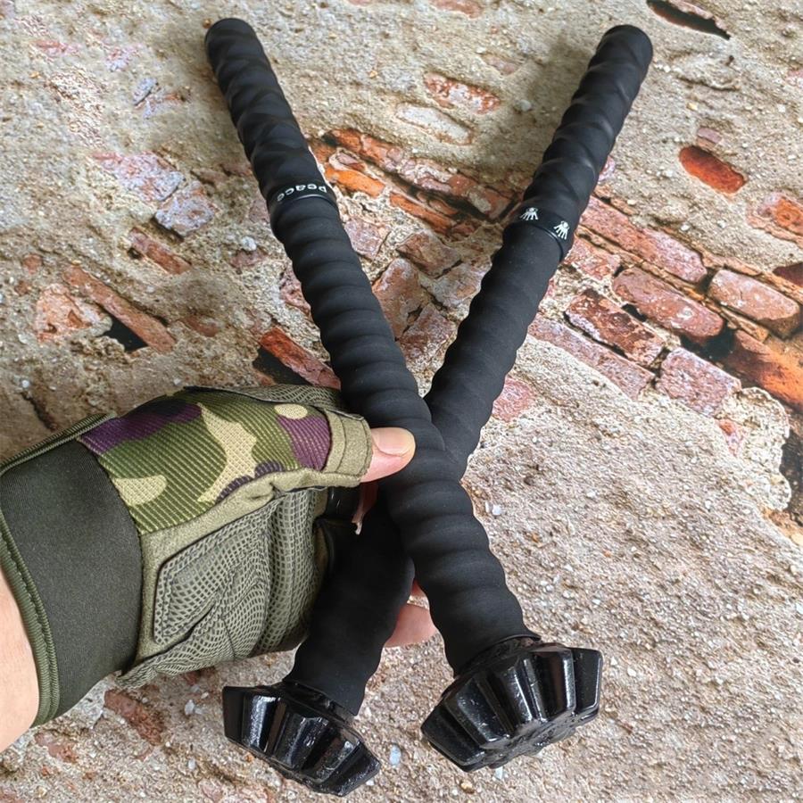 Set of 2 Black Outdoor Functional Tools