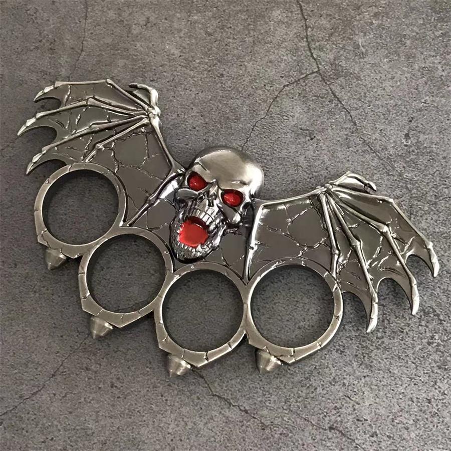 Creative Four-Hole Outdoor Tool with Bat-Shaped Zinc Alloy Structure