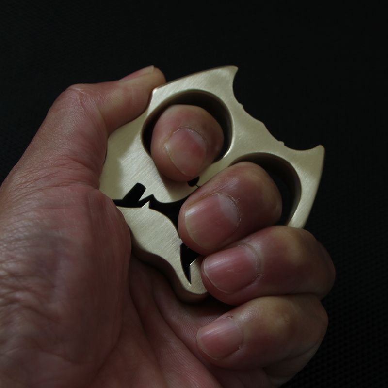 Chunky Brass Double-Hole Dog Design Outdoor Tool