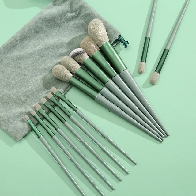 Soft 13 Piece Makeup Brush Set