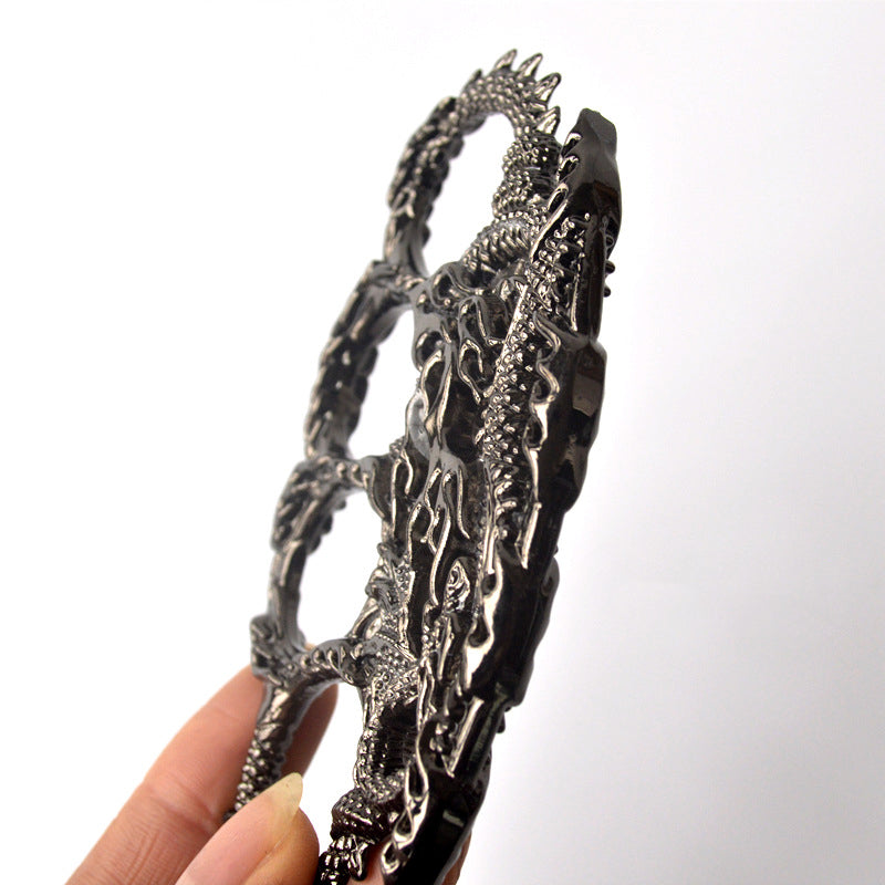Outdoor EDC Tool with Creative Winding Vine Design