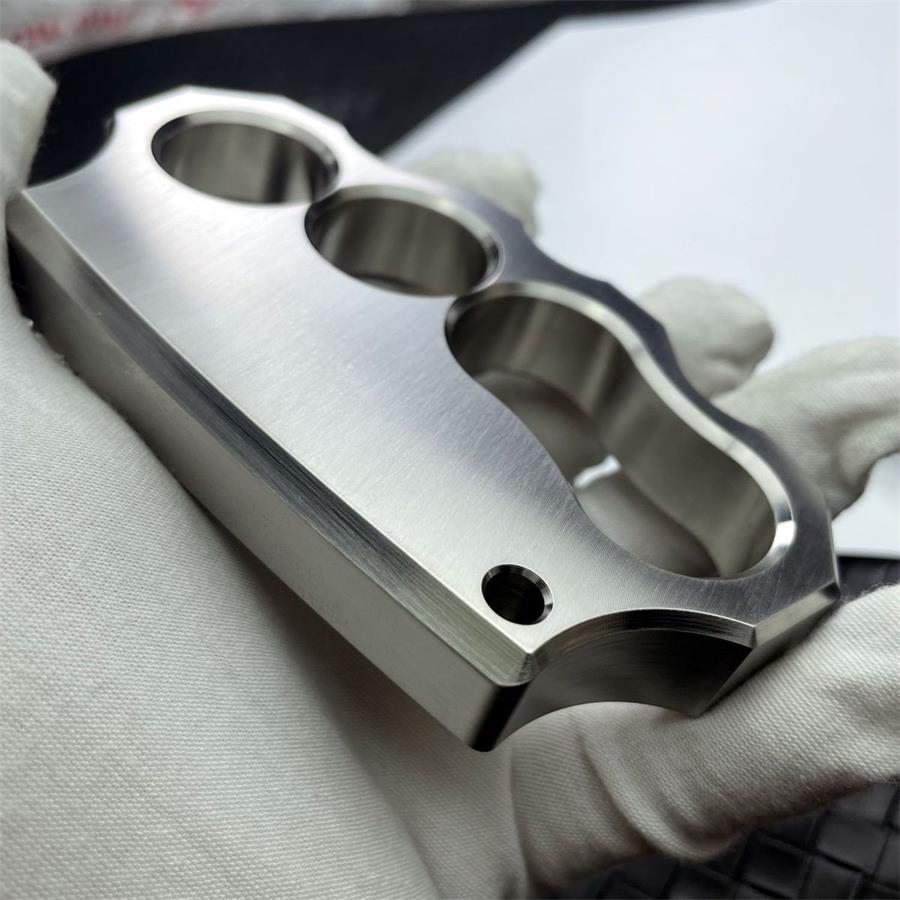 304 Steel Outdoor Thickened EDC Tool Featuring Large Irregular Hole
