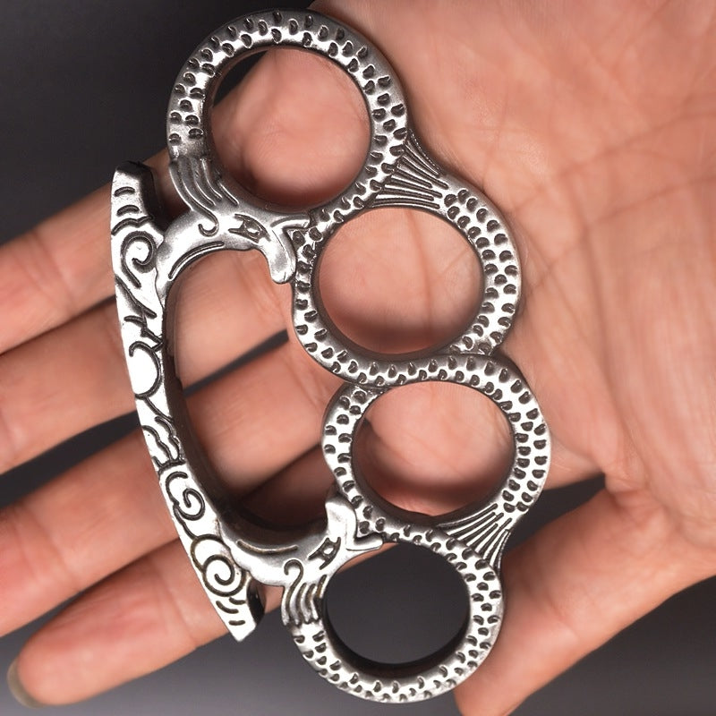 EDC Outdoor Tool with Medusa Pattern and Portable Design