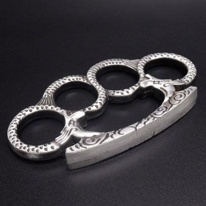 EDC Outdoor Tool with Medusa Pattern and Portable Design