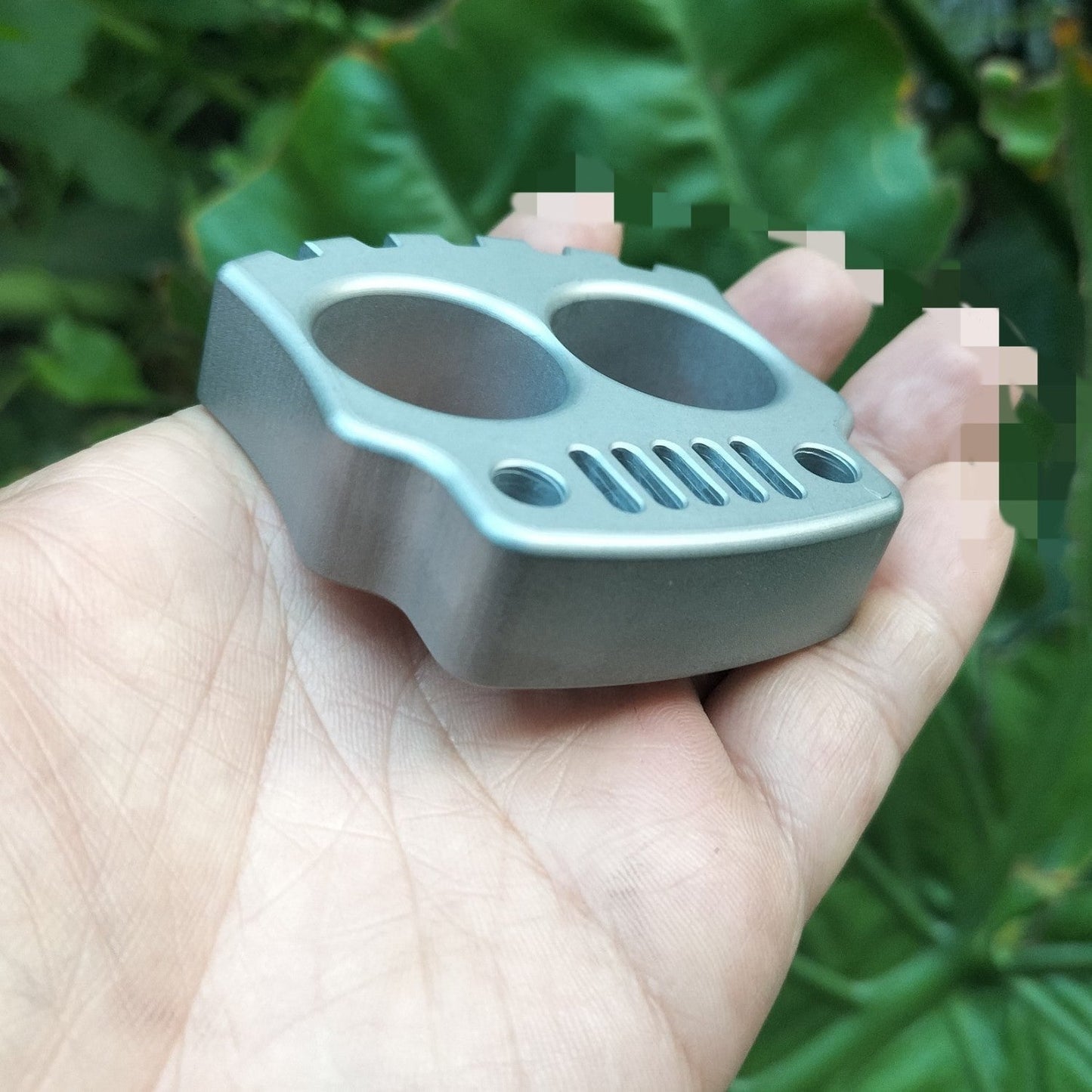 Thick Body Two-Hole Portable EDC Tool