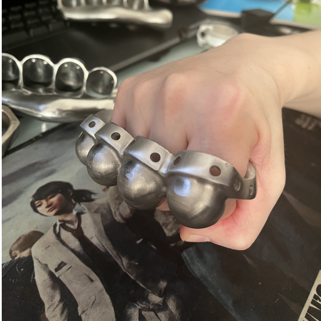 Versatile Hand Use Outdoor EDC Tool