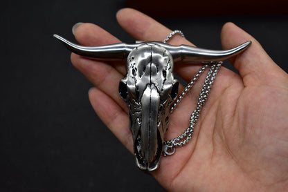 Outdoor Carry Tool with Bullhead Shape Crafted from Damascus Steel