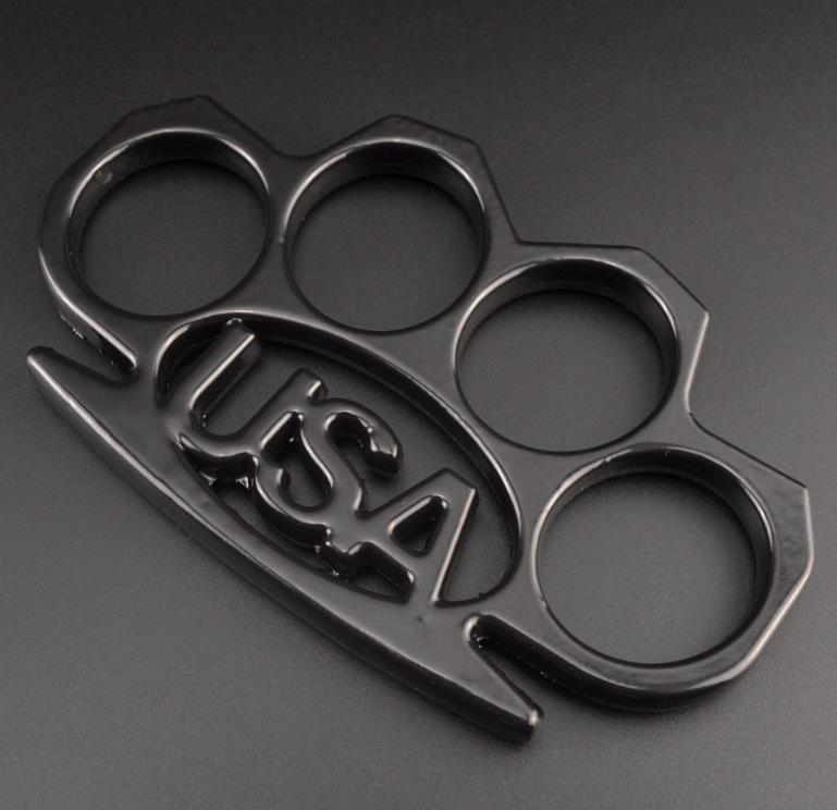 Easy-to-Carry Outdoor Tool with Large Hole and Lightweight EDC Feature