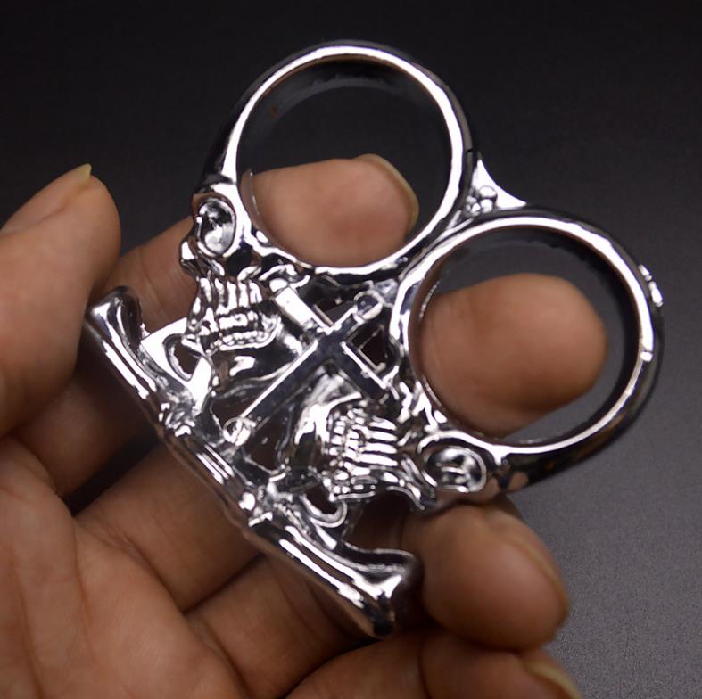 Mini Cross-Brass Knuckle Duster Four Finger Buckle Defence Window Breaker Fighting Gear