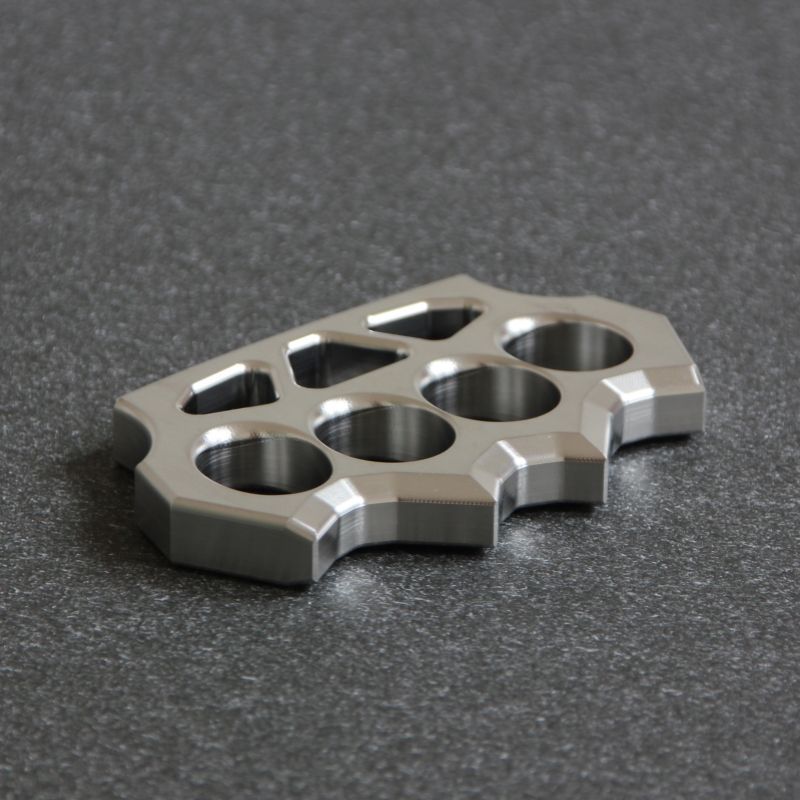 Outdoor Tool with Large Hole in 304 Steel Grass Pattern Design