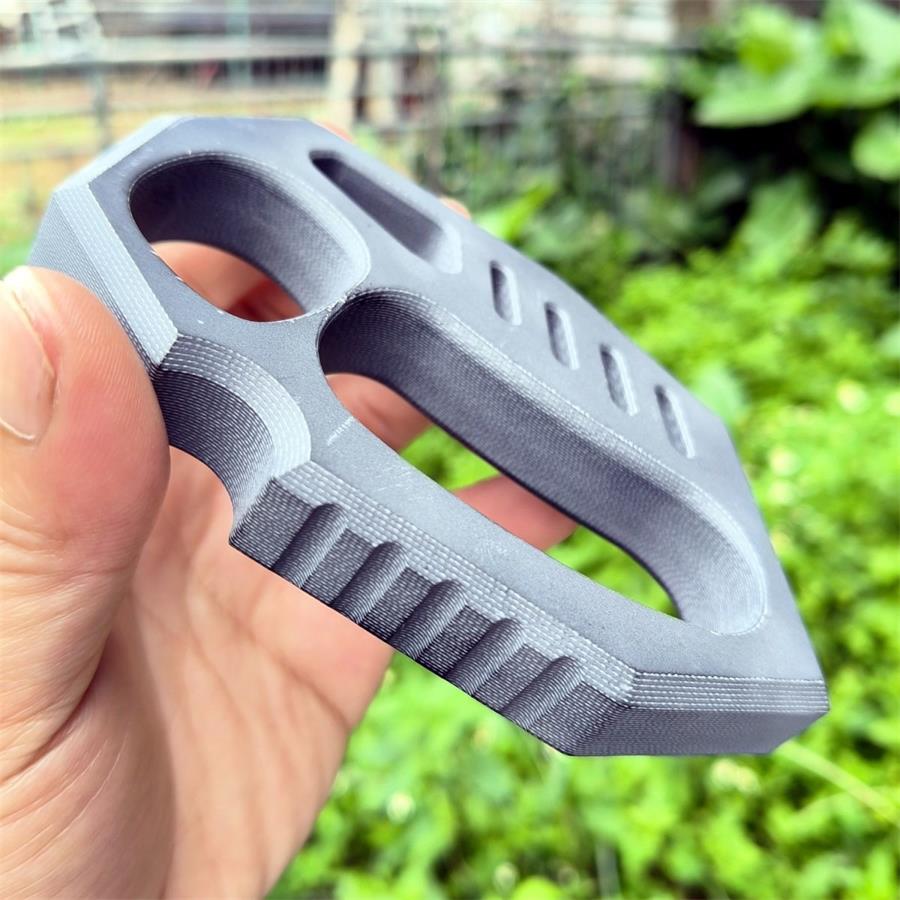 Versatile G10 Large Aperture Everyday Carry Tool