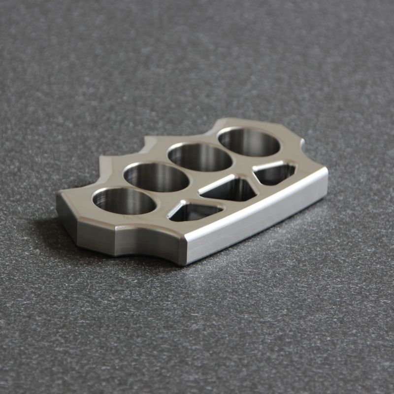 Outdoor Tool with Large Hole in 304 Steel Grass Pattern Design