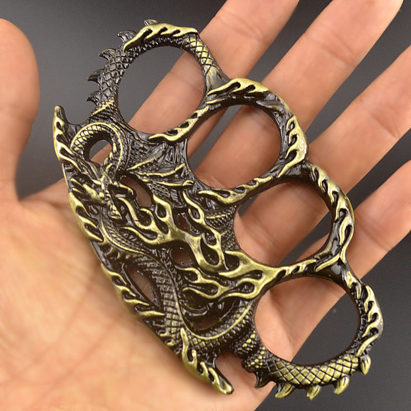 Outdoor EDC Tool with Creative Winding Vine Design