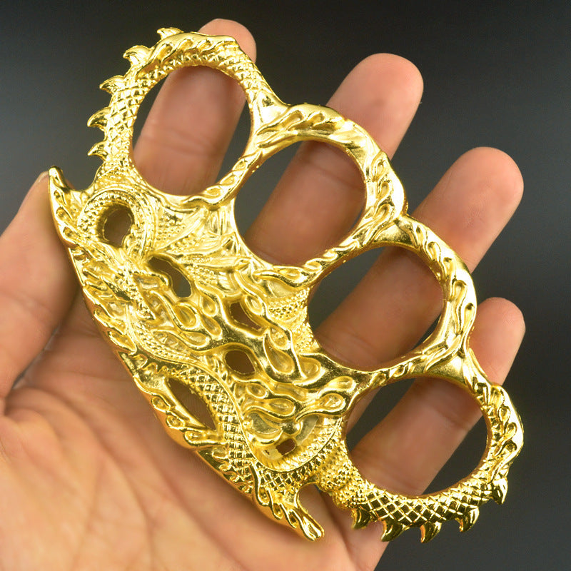Outdoor EDC Tool with Creative Winding Vine Design