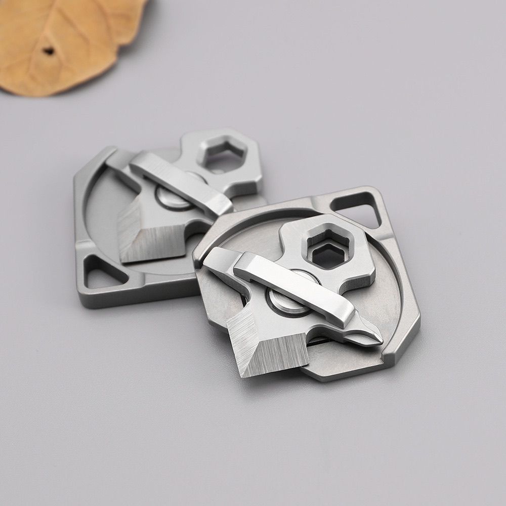 Small Titanium Alloy Multipurpose Keychain and Outdoor Backpack EDC Tool