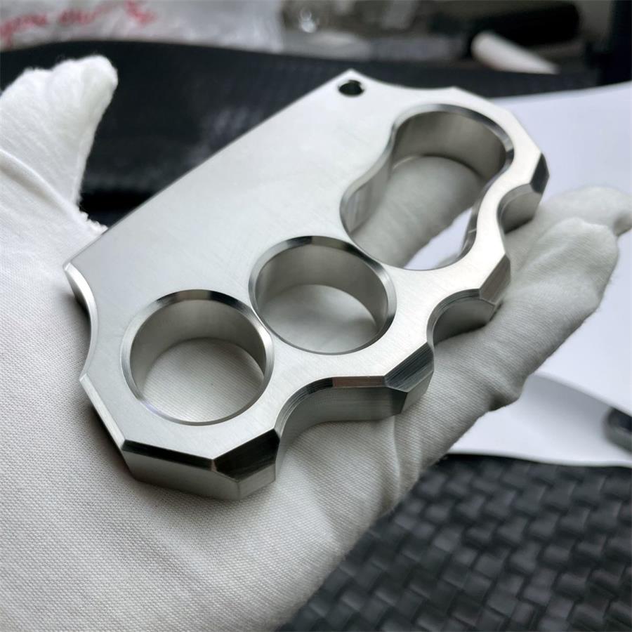 304 Steel Outdoor Thickened EDC Tool Featuring Large Irregular Hole