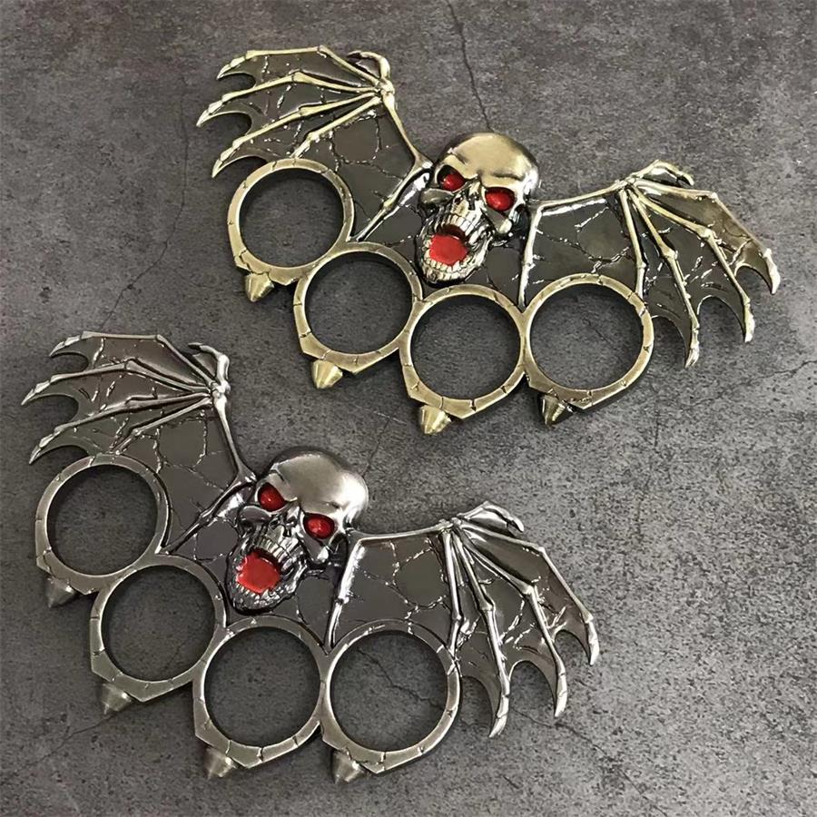 Creative Four-Hole Outdoor Tool with Bat-Shaped Zinc Alloy Structure