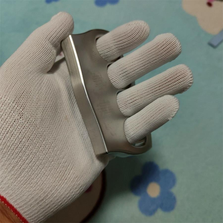 EDC Outdoor Tool Featuring Four Holes and 304 Stainless Steel