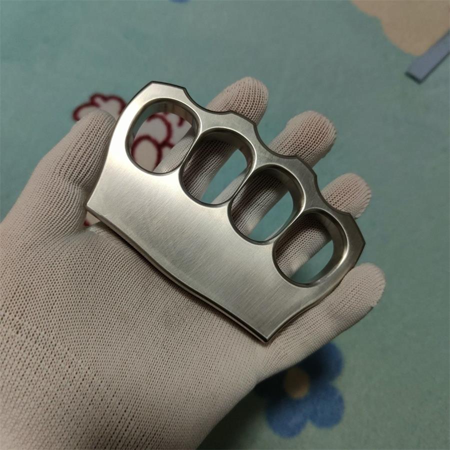 EDC Outdoor Tool Featuring Four Holes and 304 Stainless Steel