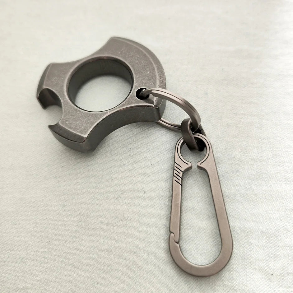 Titanium Alloy Keychain Opener Refers To Tiger