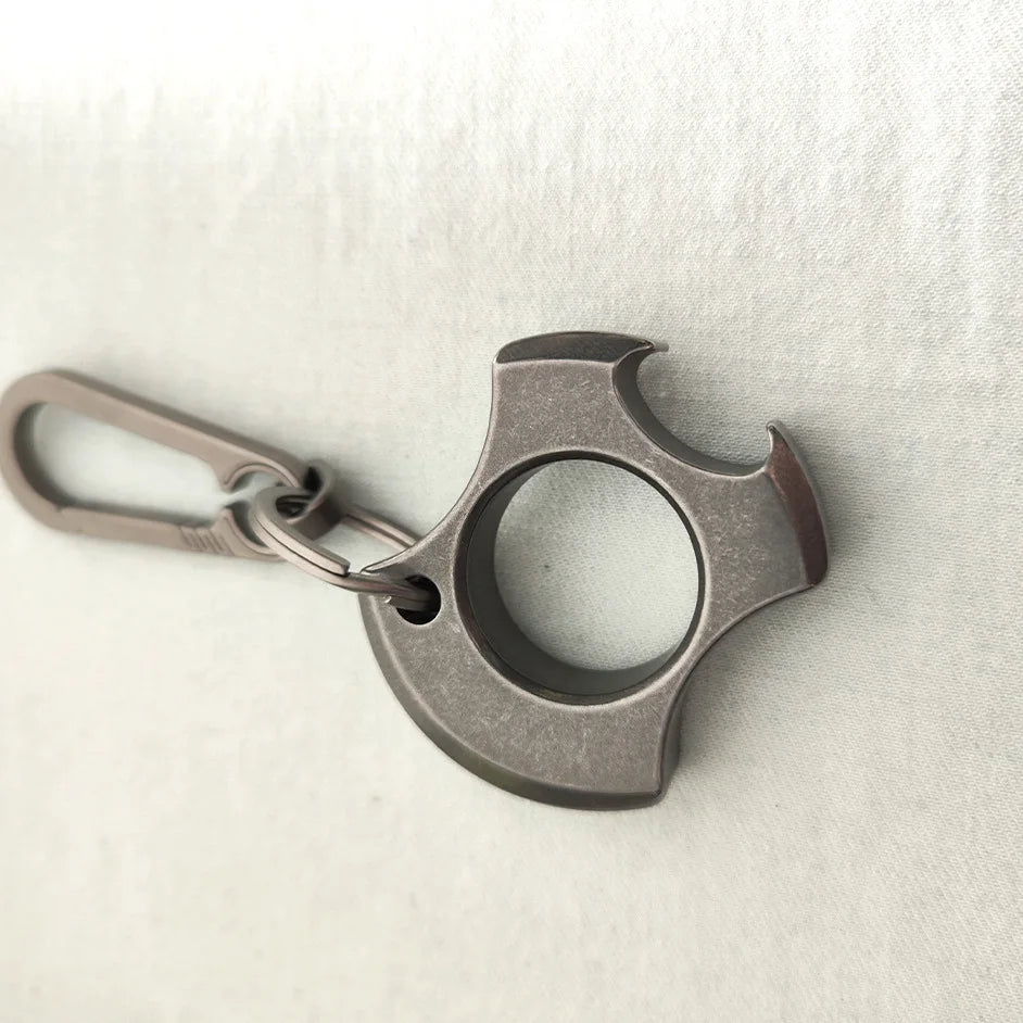 Titanium Alloy Keychain Opener Refers To Tiger