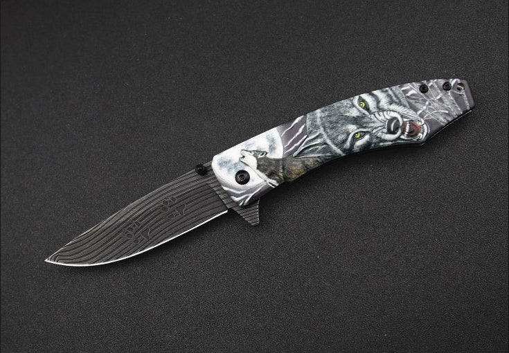 Outdoor Camping Pocket EDC Tool Featuring a Wolf-Patterned Folding Handle