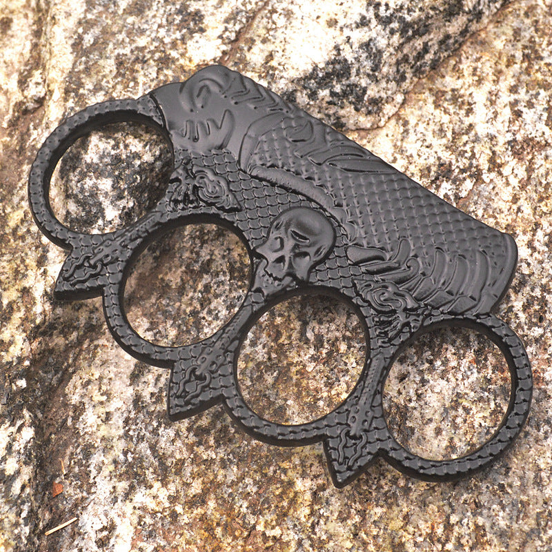 Ocean Hand Style Four-Hole Zinc Outdoor EDC Tool