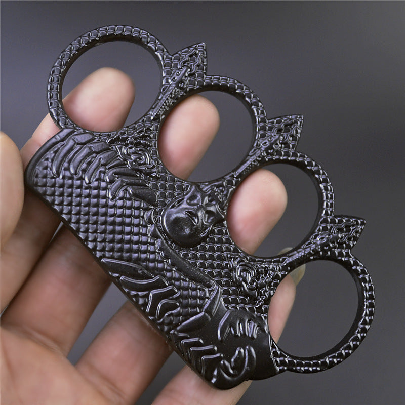 Ocean Hand Style Four-Hole Zinc Outdoor EDC Tool