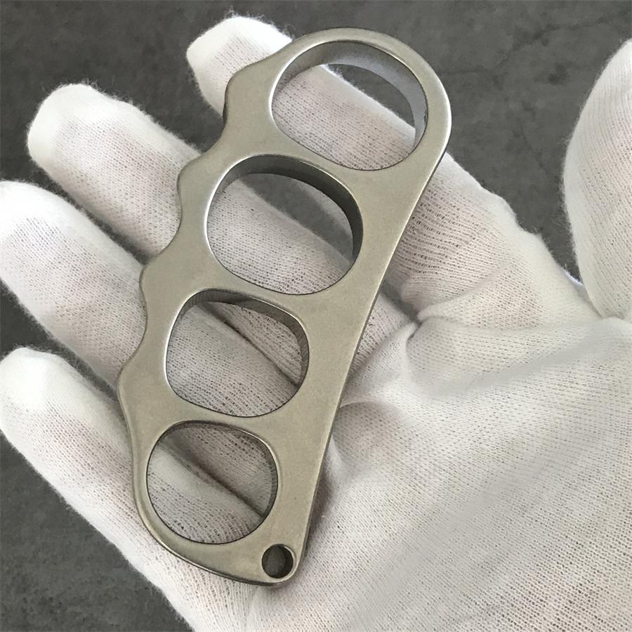 Outdoor EDC Tool Featuring Medium Titanium Pea Shape
