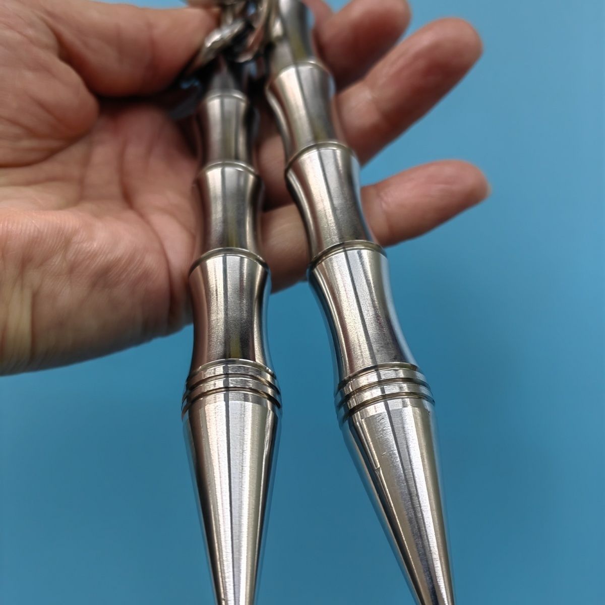 Portable Size Outdoor Tool with Non-slip 304 Steel Build