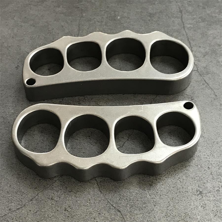 Outdoor EDC Tool Featuring Medium Titanium Pea Shape