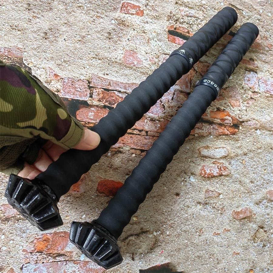 Set of 2 Black Outdoor Functional Tools