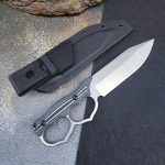 Outdoor Survival Knife with Dual Heart Knuckle Duster and Protective Sheath