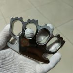 EDC Titanium Knuckle Duster for Personal Protection and Window Breaking - 图片 2